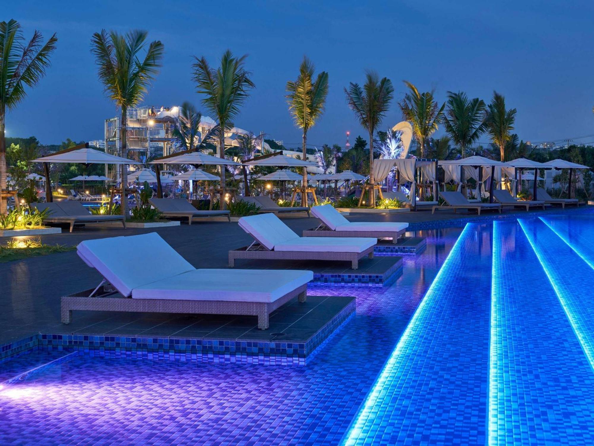 Grand Mercure Okinawa Cape Zanpa Resort Йомітан Екстер'єр фото